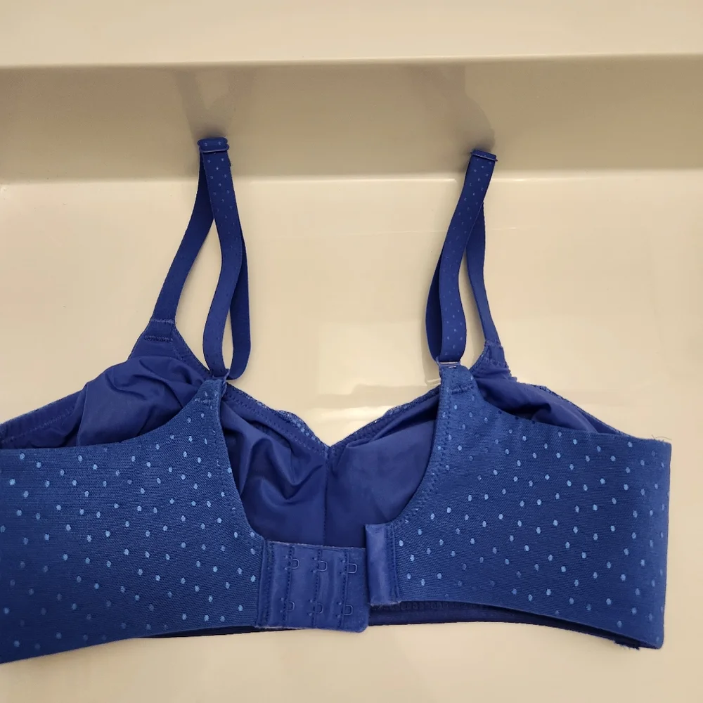 Wacoal women's Plus Size Back Appeal Wirefree Bra